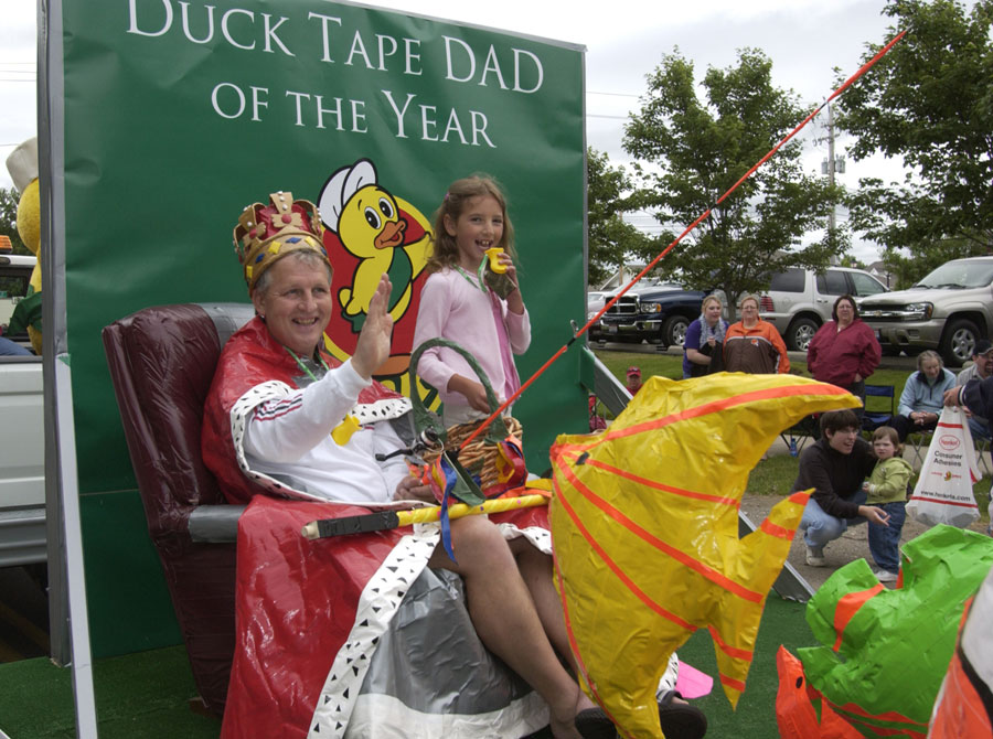 duck-tape-festival-float