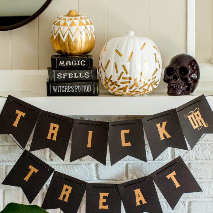 A banner that says Trick or Treat