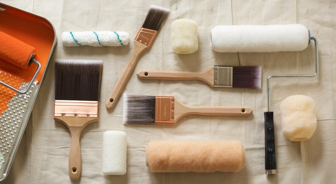 Choosing Rollers and Brushes for Your Paint Project