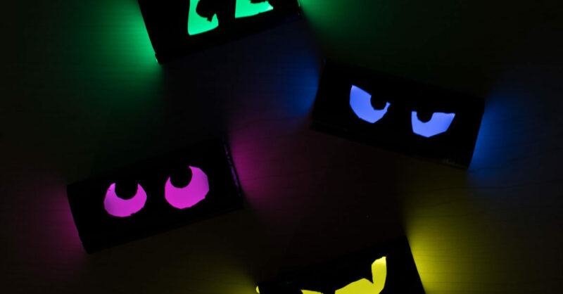 Glow stick in eye hotsell