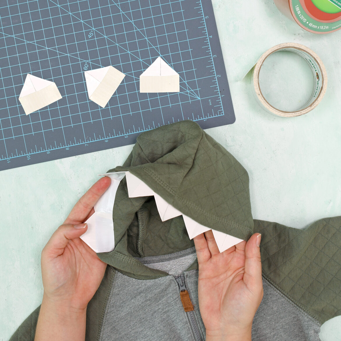 How-To: No-Sew Dinosaur Costume