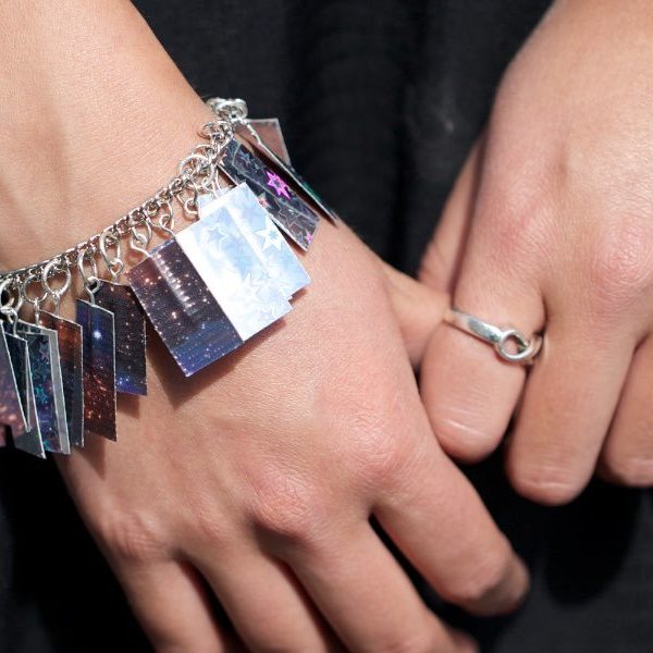Video How-To: Duck® Prism Charm Bracelet